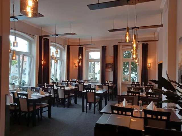 Ellada Restaurant