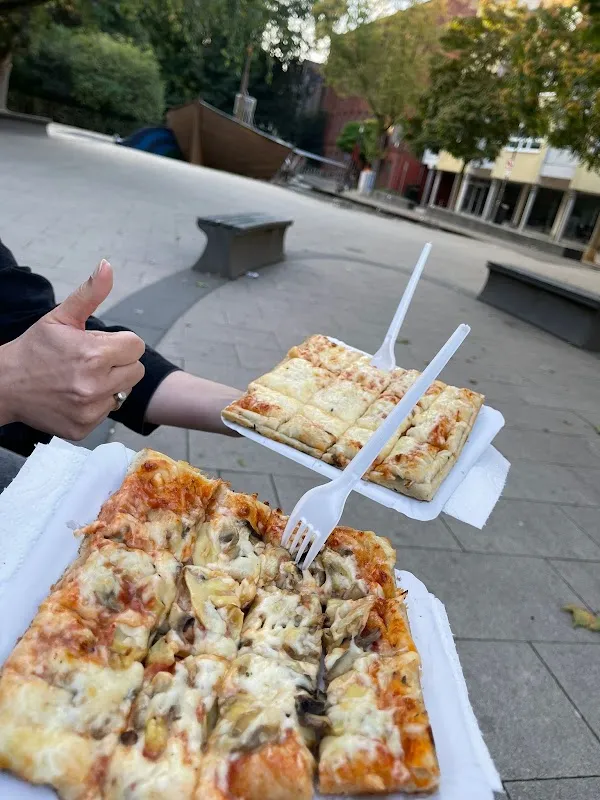 Piccola-Pizzeria